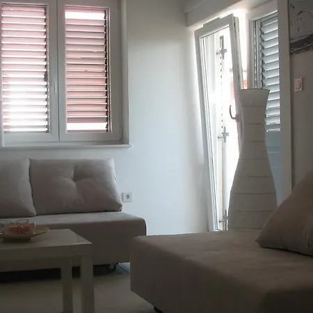 Apartment Aqua Sole Povljana